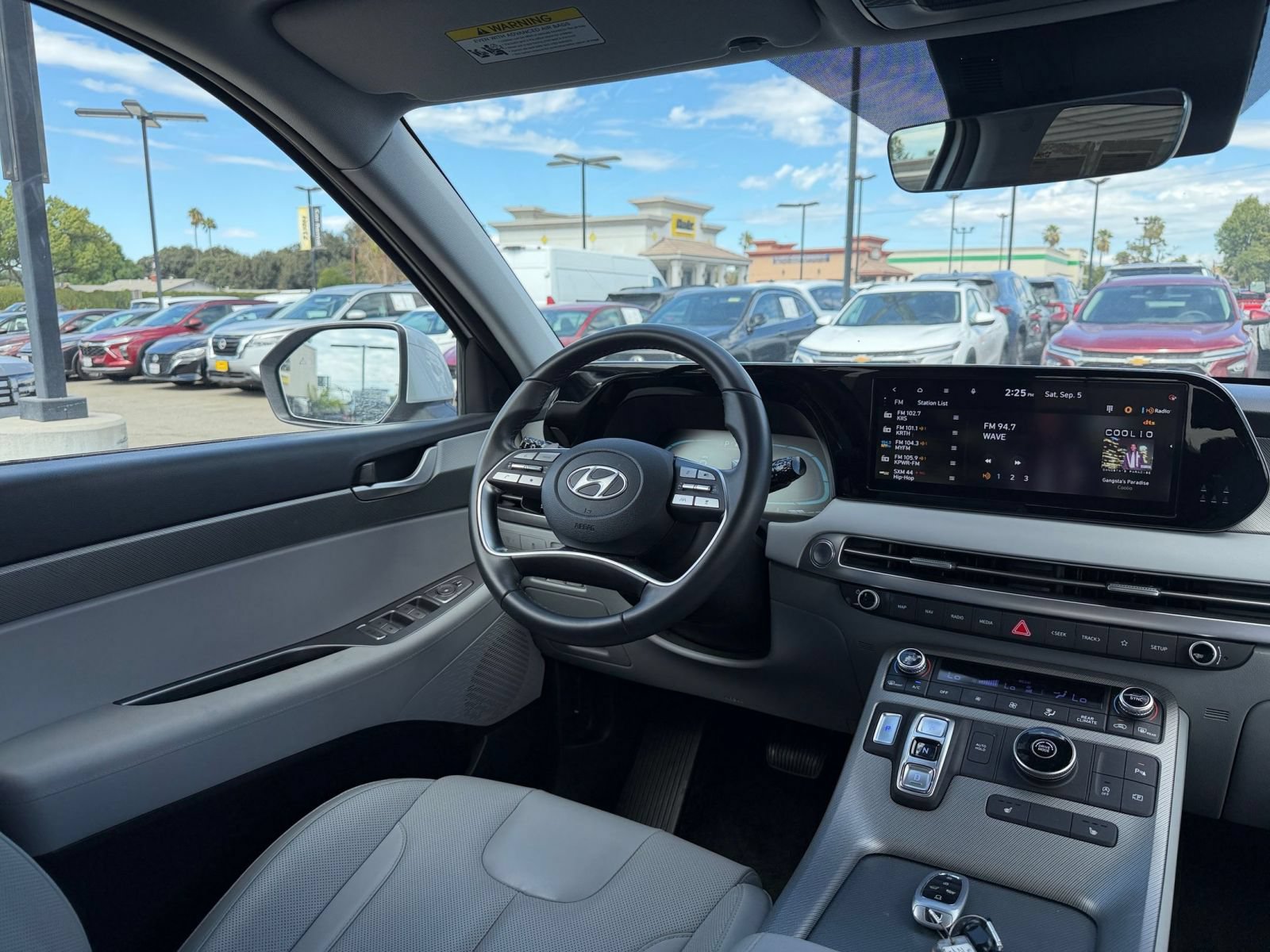Used 2025 Hyundai Palisade SEL FWD image 36