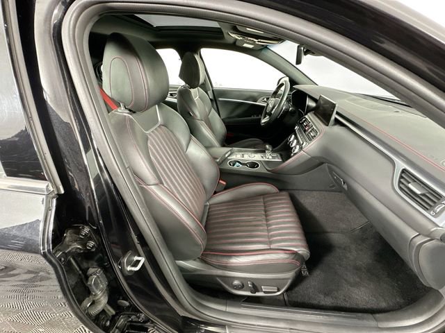 Used 2023 Genesis G70 2.0T w/ Sport Prestige Package image 31