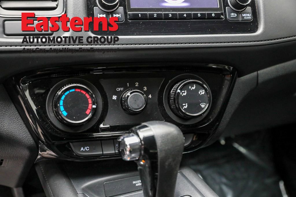 Used 2018 Honda HR-V LX image 19