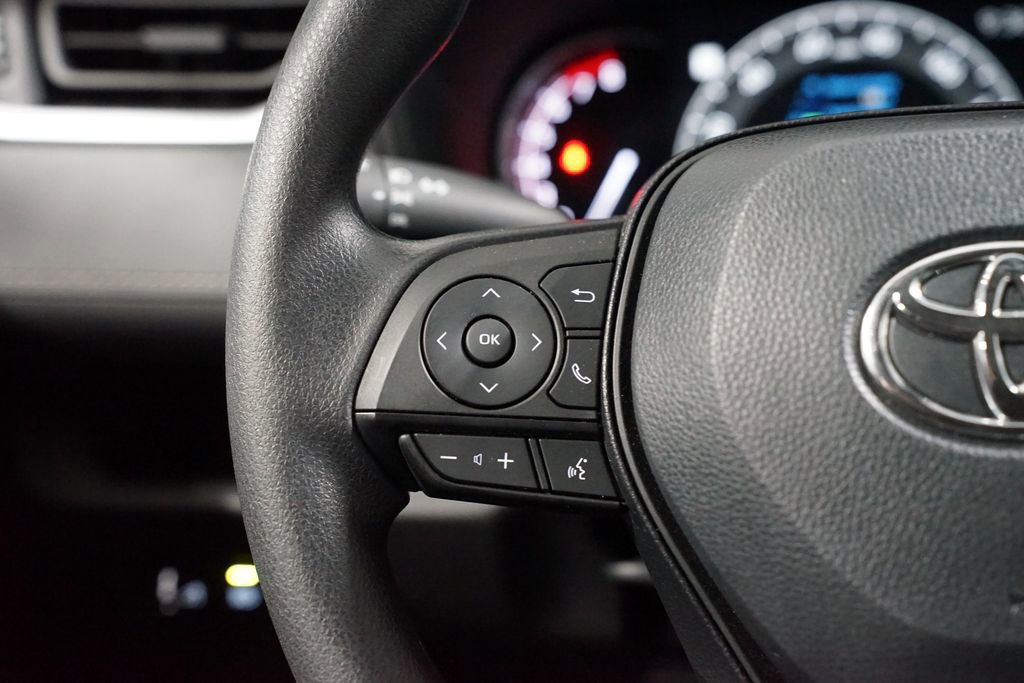 Certified 2025 Toyota RAV4 LE image 14