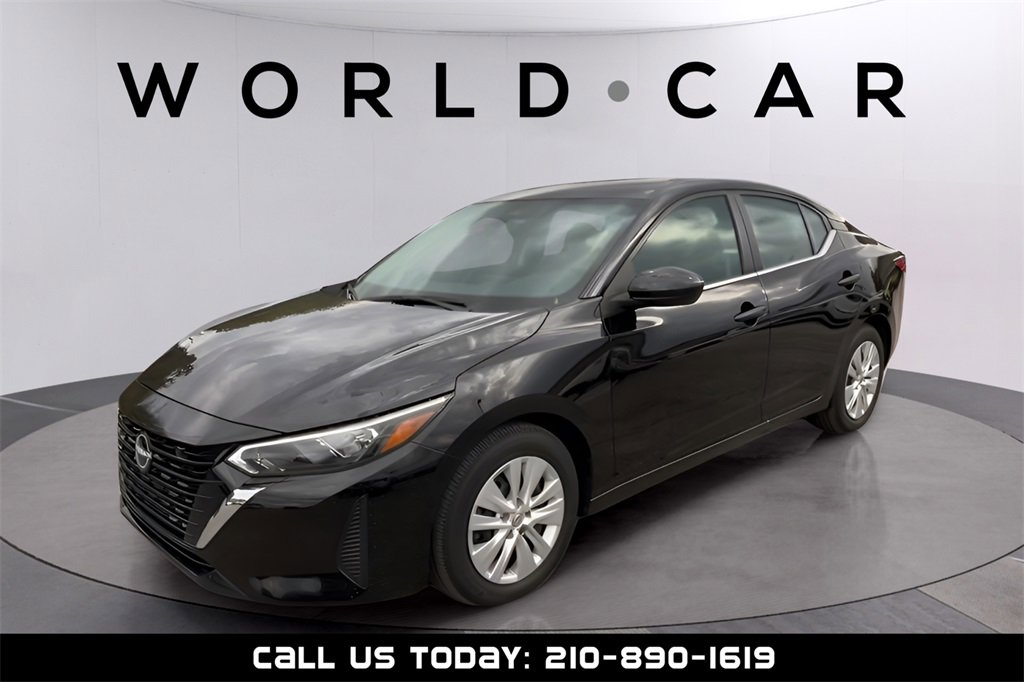 Used 2025 Nissan Sentra S image 3