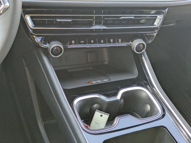 New 2026 Chevrolet Traverse LT w/ Driver Confidence Package FWD image 21