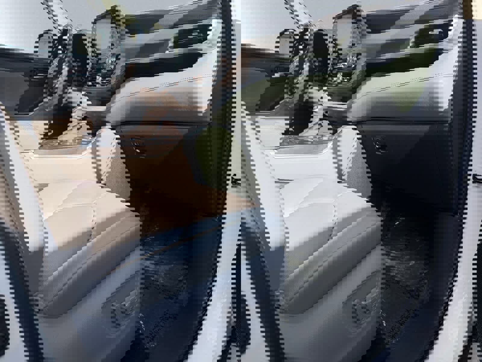 Used 2021 Toyota Highlander XLE image 20