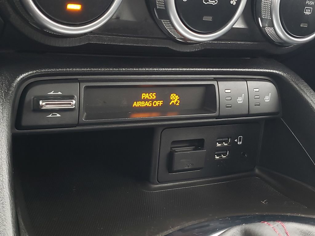 Used 2018 MAZDA MX-5 Miata RF Grand Touring image 19