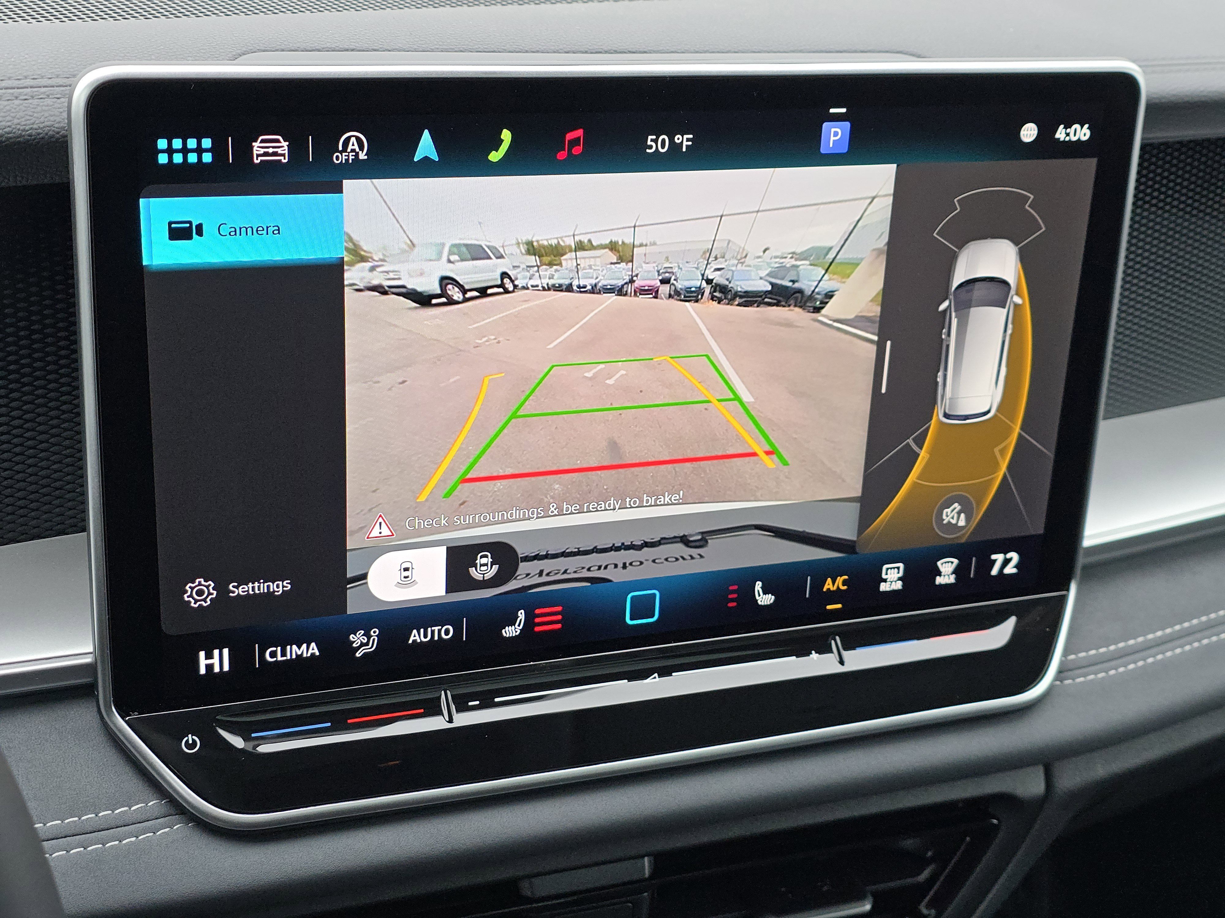 New 2025 Volkswagen Tiguan SE image 23