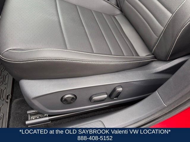 Certified 2023 Volkswagen Jetta SE w/ Panoramic Sunroof Package FWD image 31