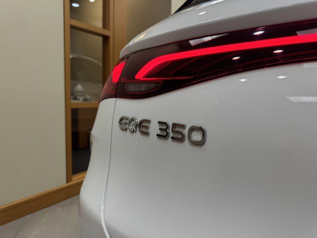 Used 2025 Mercedes-Benz EQE 350+ 4MATIC SUV image 23