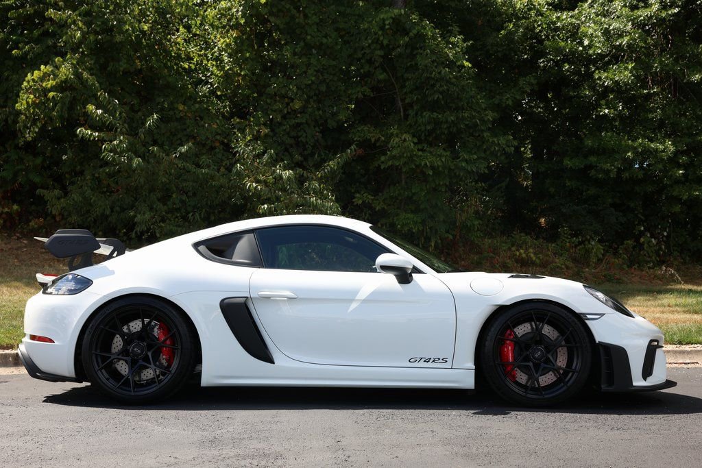Used 2023 Porsche 718 Cayman GT4 RS image 39
