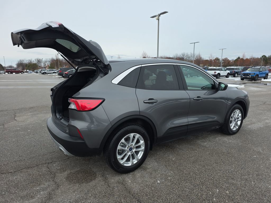 Used 2022 Ford Escape SE w/ Cold Weather Package image 37