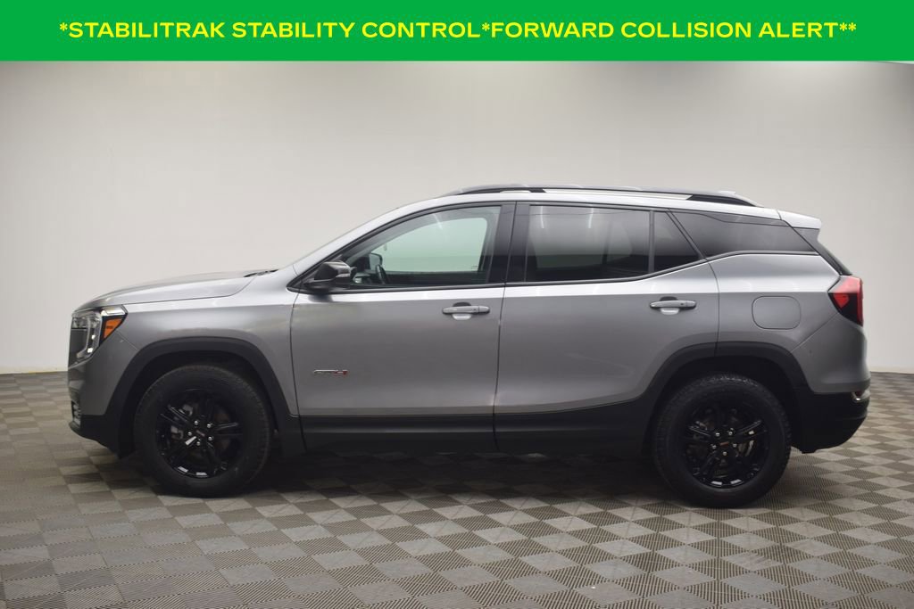 Used 2023 GMC Terrain AT4 image 12