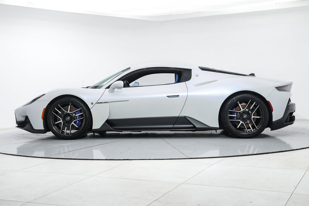 Certified 2022 Maserati MC20 Coupe RWD image 2