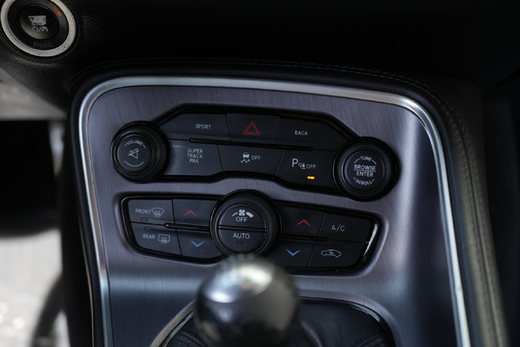 Used 2016 Dodge Challenger R/T Plus RWD image 32