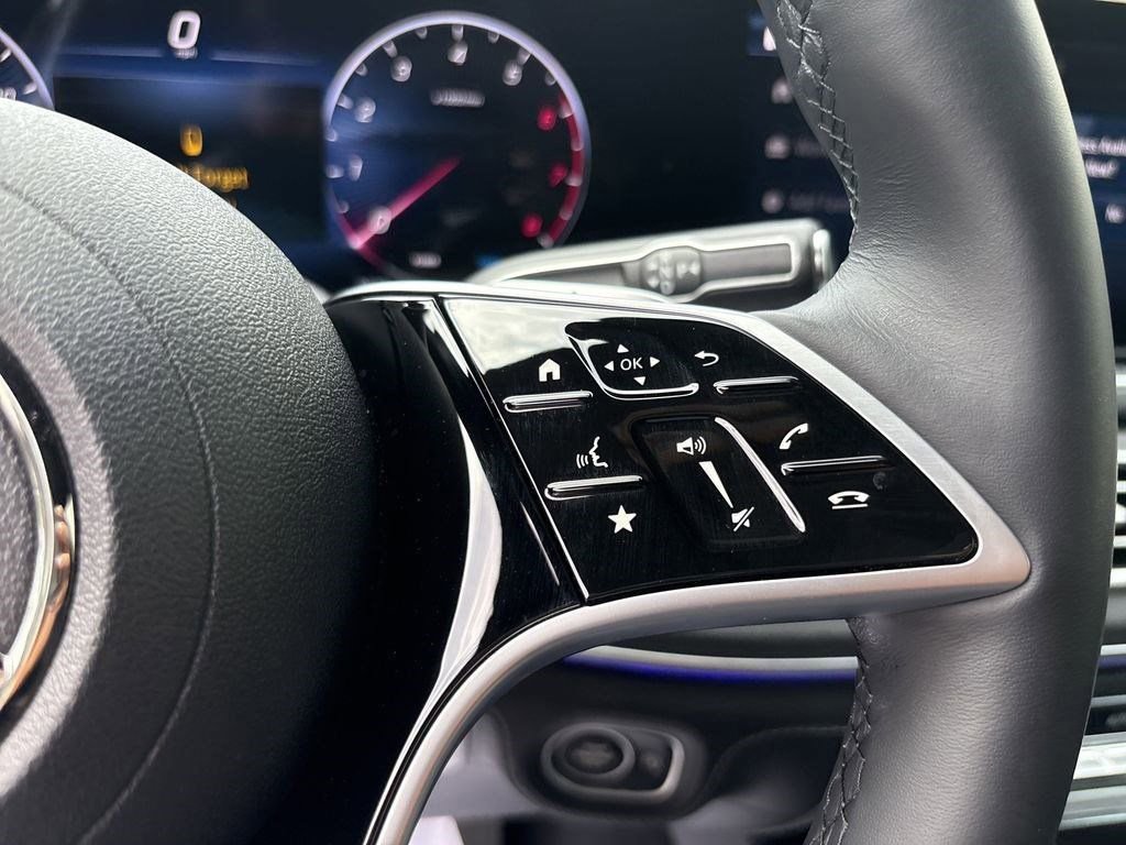Certified 2025 Mercedes-Benz GLS 450 4MATIC image 29