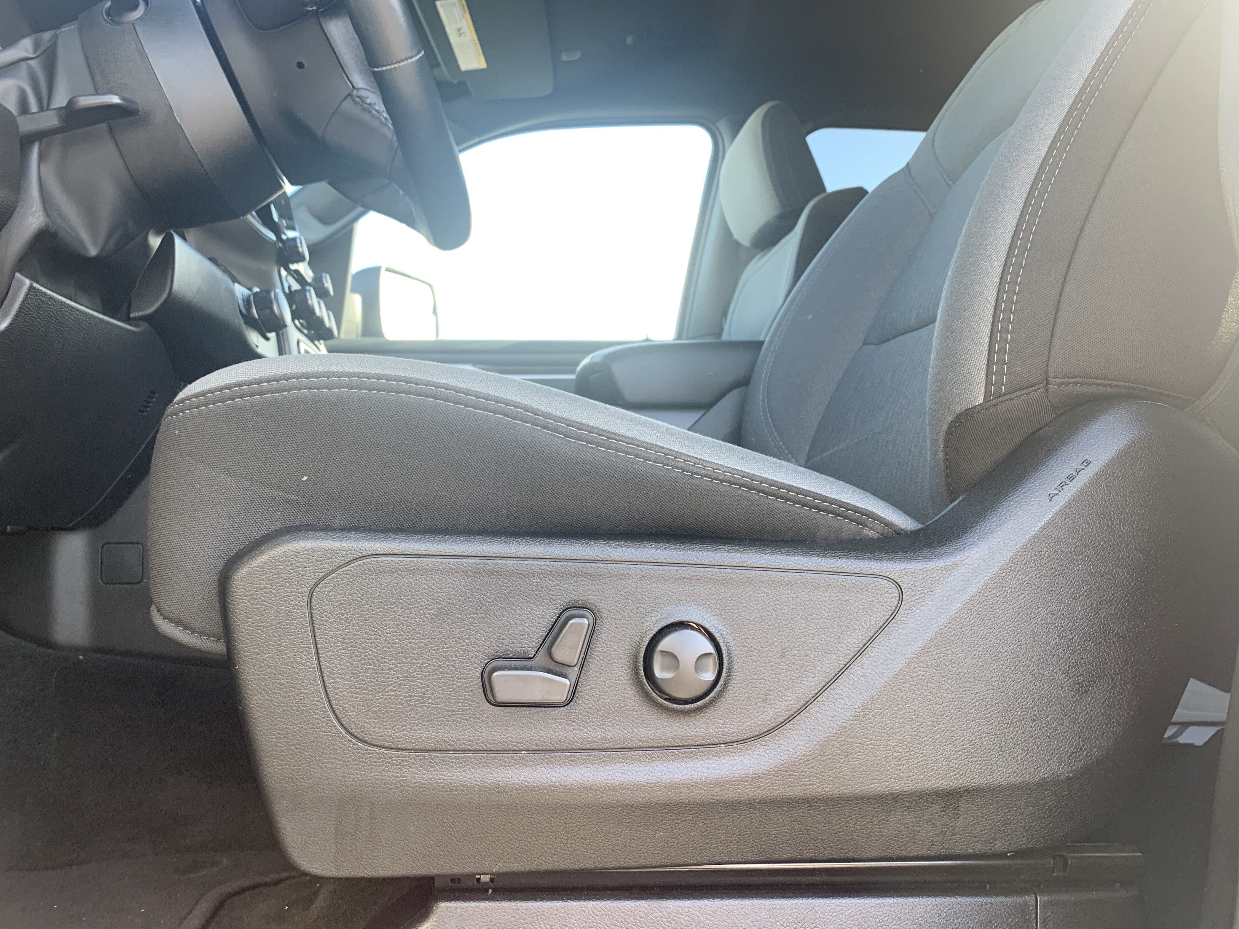 Used 2022 RAM 1500 Big Horn AWD/4WD image 25
