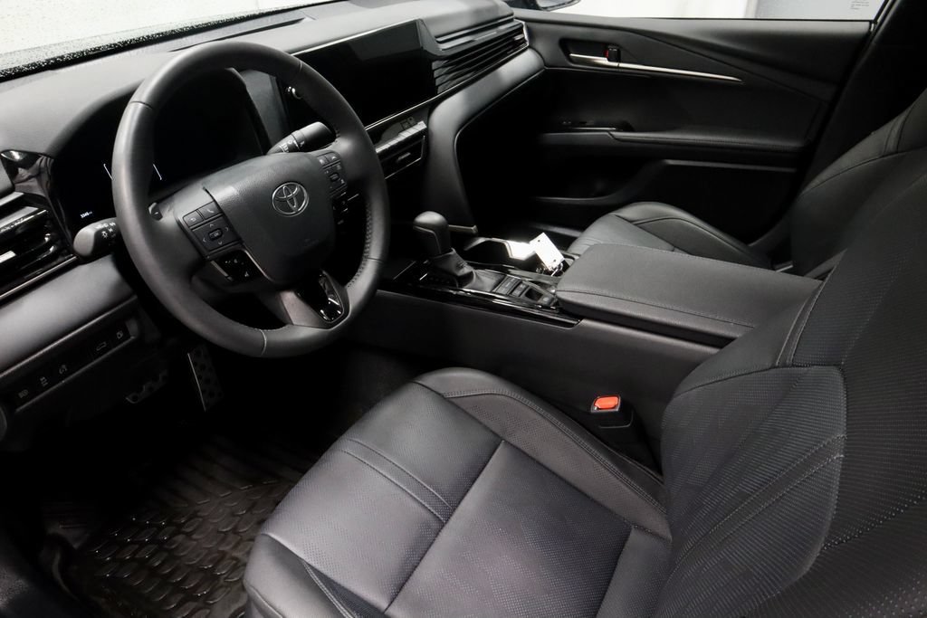 Used 2025 Toyota Camry XSE AWD/4WD image 22