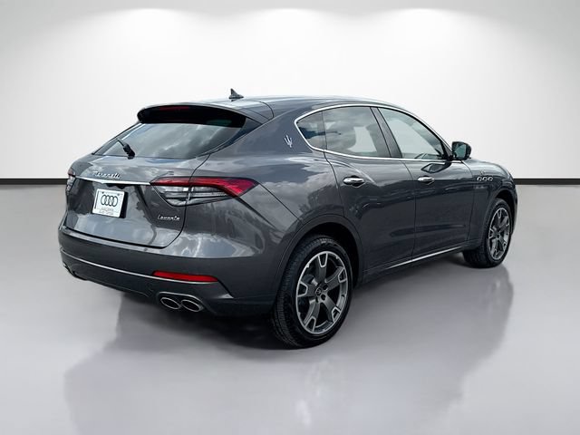 Used 2023 Maserati Levante GT AWD/4WD image 3