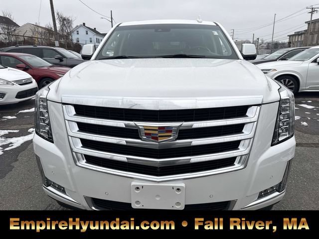 Used 2020 Cadillac Escalade Luxury w/ LPO, Radiant Package image 11