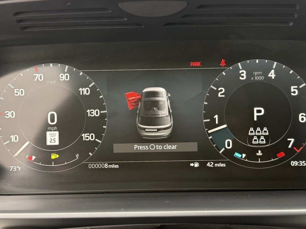 New 2025 Land Rover Discovery S image 18