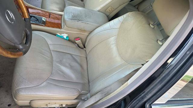 Used 2004 Lexus LS 430 RWD image 17