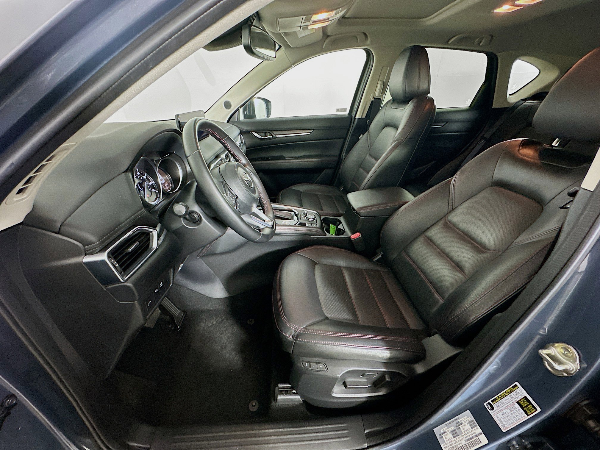 Used 2023 MAZDA CX-5 Carbon Edition image 13