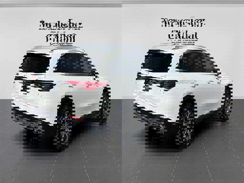 Used 2025 Mercedes-Benz GLC 300 4MATIC image 7