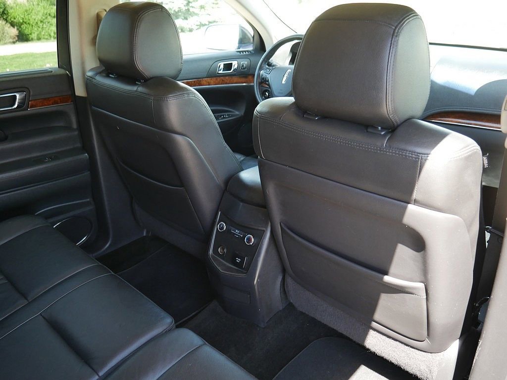 Used 2017 Lincoln MKT AWD w/ Technology Package image 62