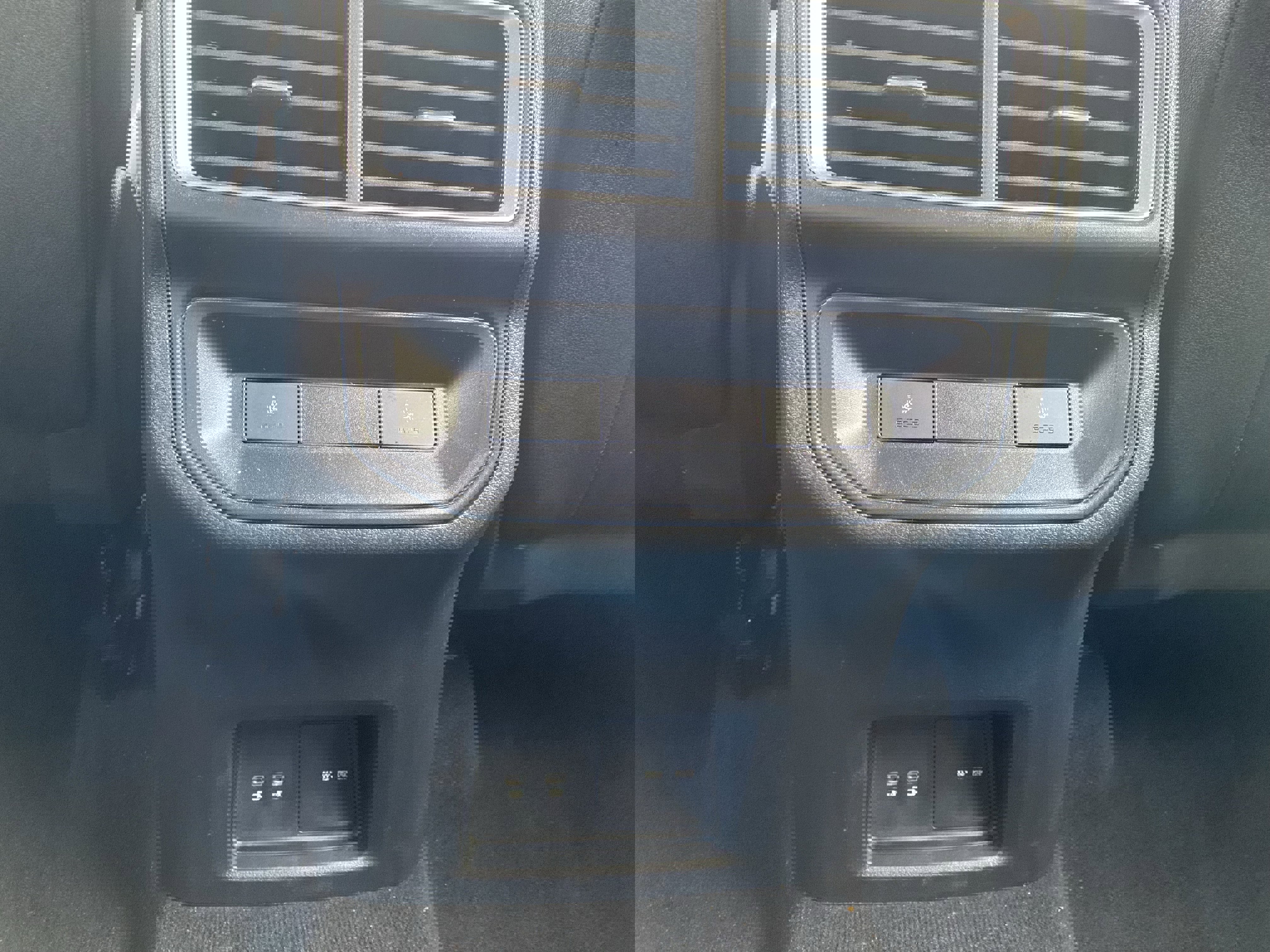 Used 2025 Volkswagen Atlas Cross Sport SEL R-Line image 26