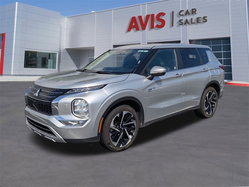 Used 2023 Mitsubishi Outlander SE