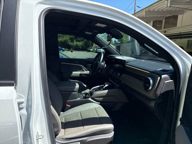 Used 2023 Chevrolet Colorado ZR2 w/ ZR2 Convenience Package III AWD/4WD image 9