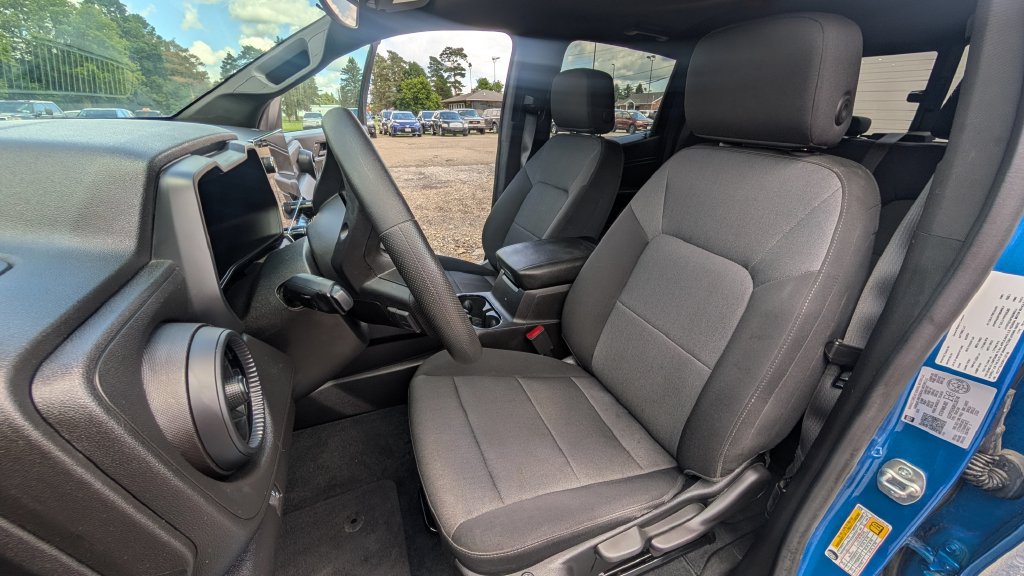 Used 2024 Chevrolet Colorado Trail Boss w/ LPO, Skid Plate Package AWD/4WD image 10
