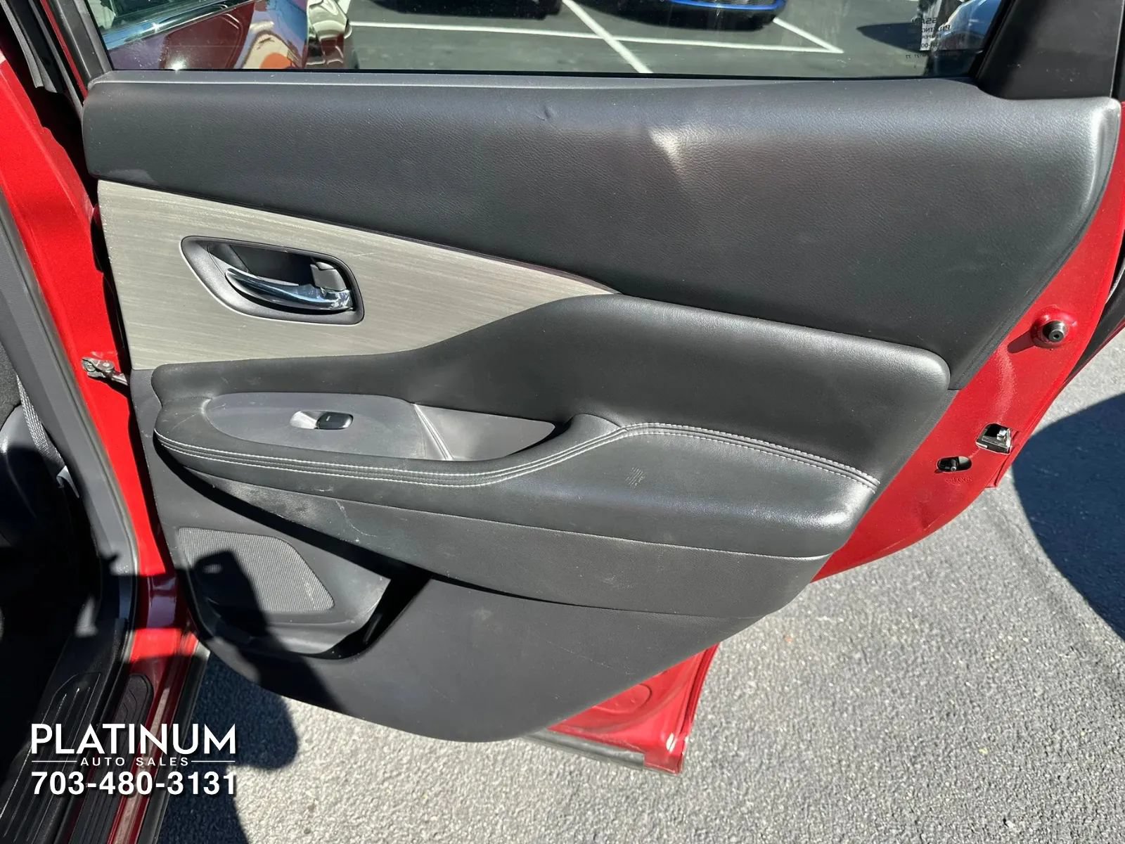 Used 2018 Nissan Murano SV AWD/4WD image 17