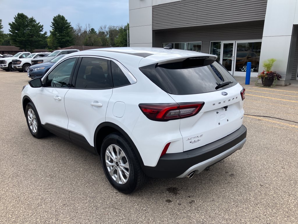 Used 2023 Ford Escape Active AWD/4WD image 8