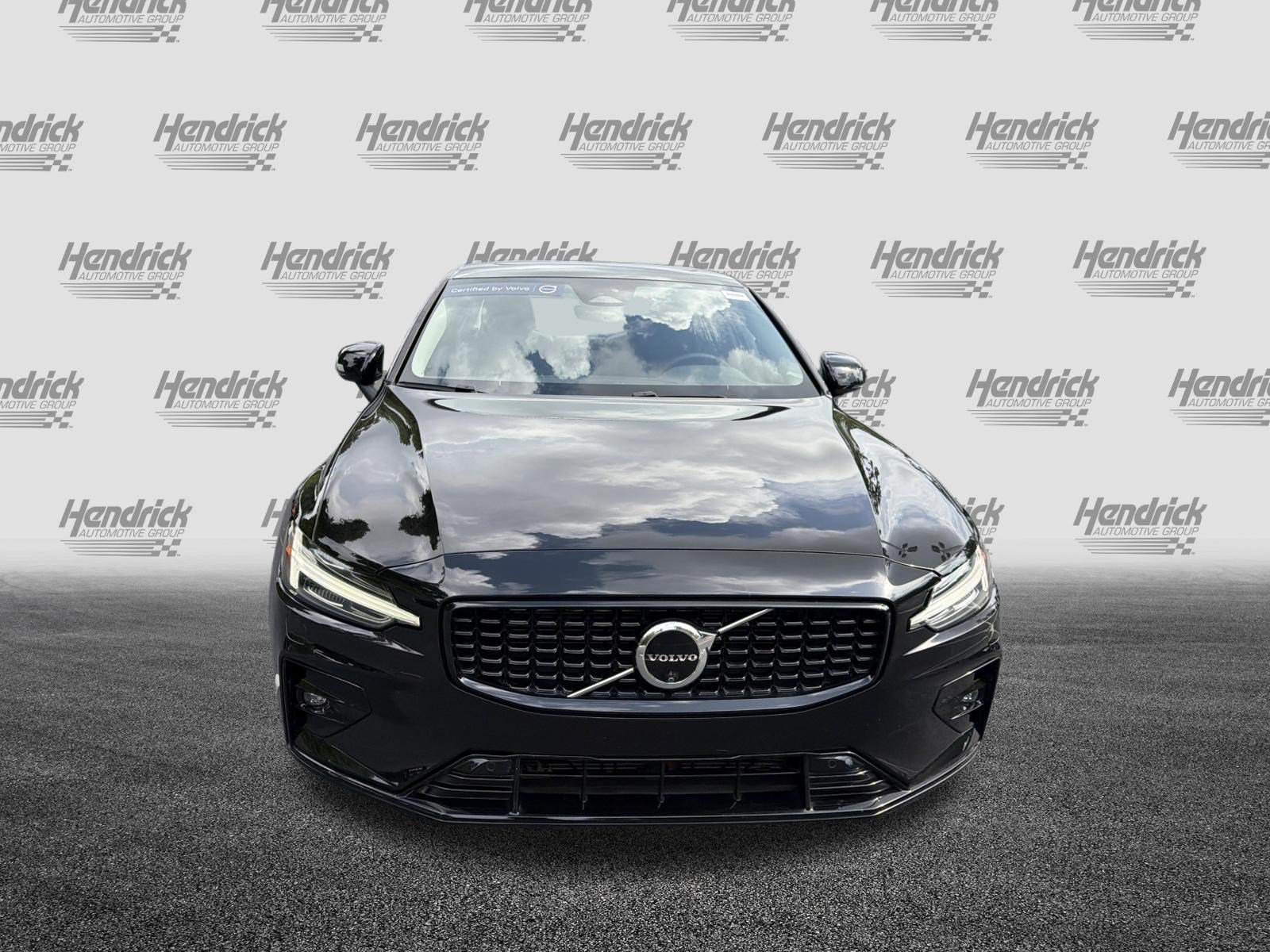 Certified 2025 Volvo S60 B5 Plus FWD image 3