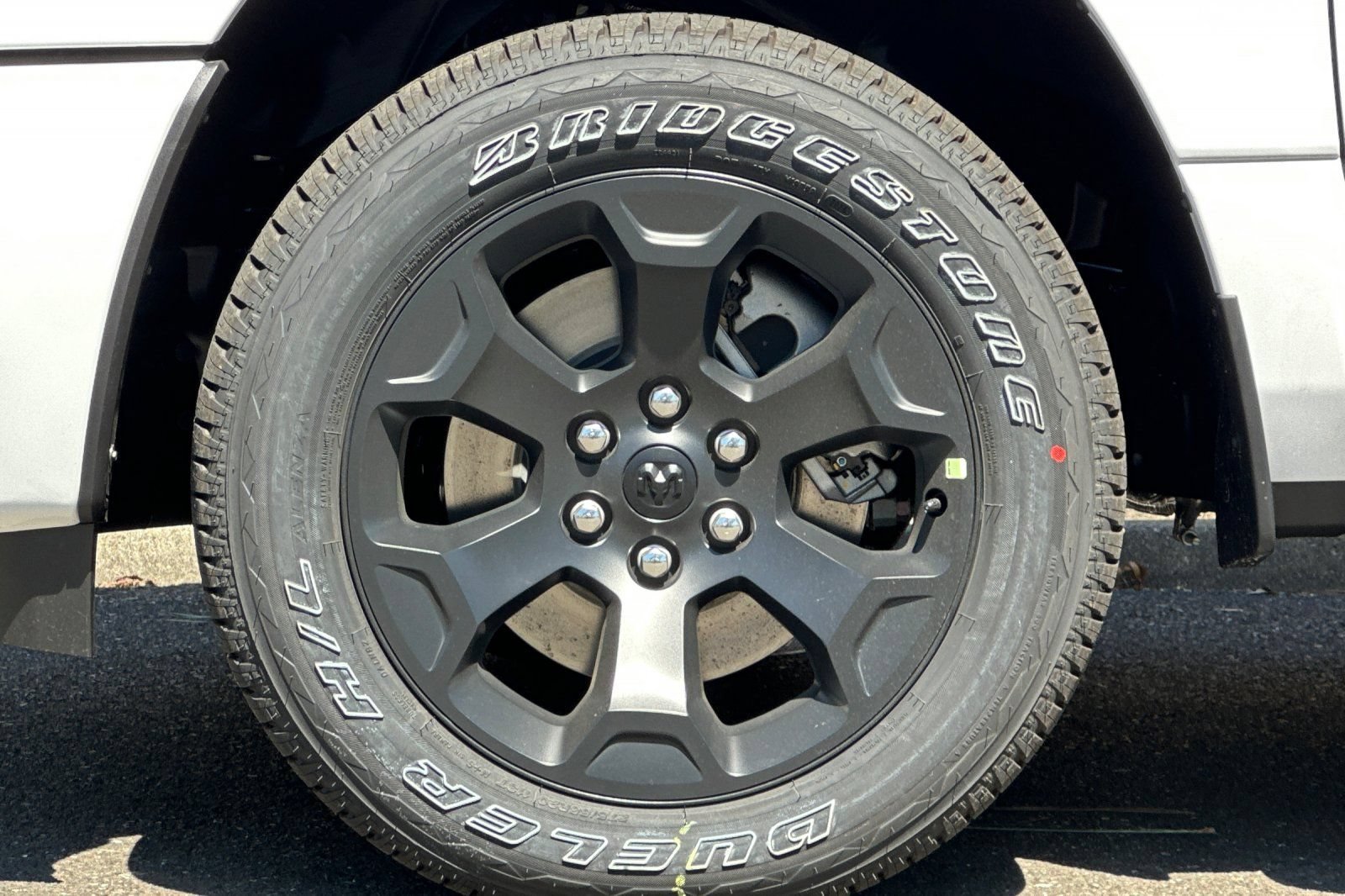 New 2026 RAM 1500 Express AWD/4WD image 23