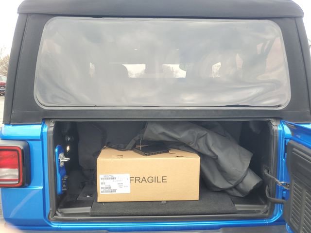 Used 2024 Jeep Wrangler Willys image 10