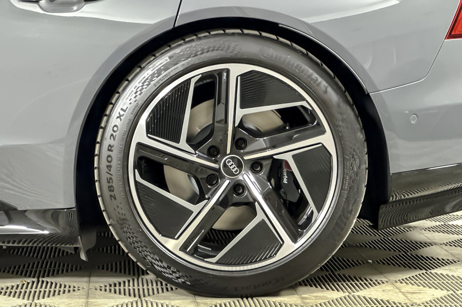 New 2025 Audi RS e-tron GT performance AWD/4WD image 22