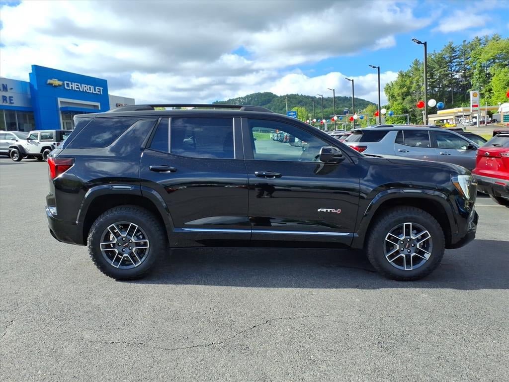 New 2026 GMC Terrain AT4 w/ Technology Package II AWD/4WD image 9