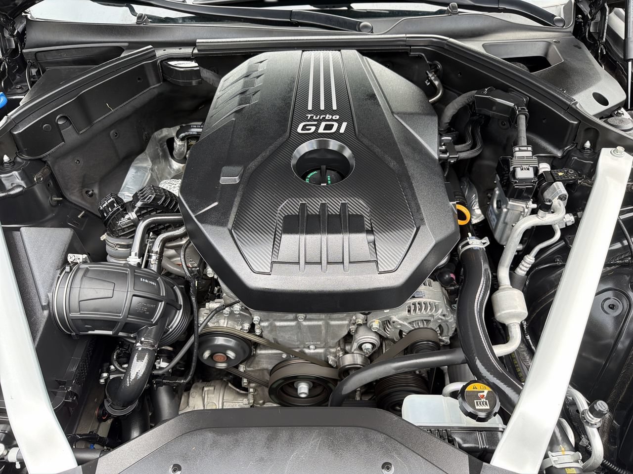 Used 2019 Genesis G70 2.0T Advanced RWD image 10