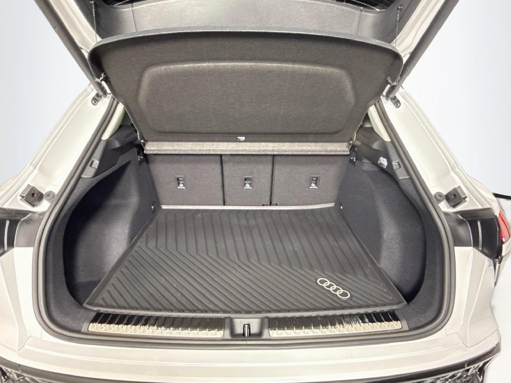 New 2026 Audi Q3 quattro 2.0T AWD/4WD image 28