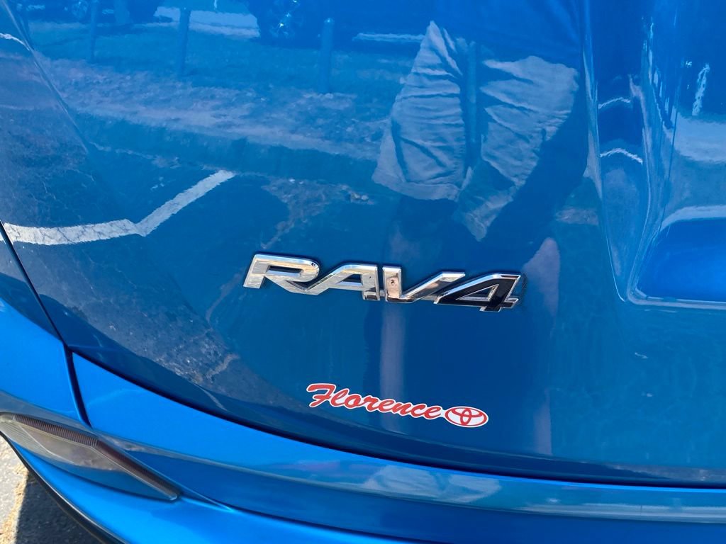 Used 2016 Toyota RAV4 XLE AWD/4WD image 14