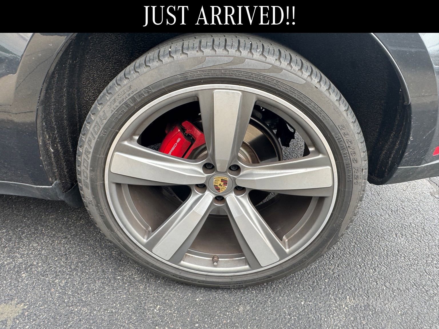 Used 2023 Porsche Macan S image 6