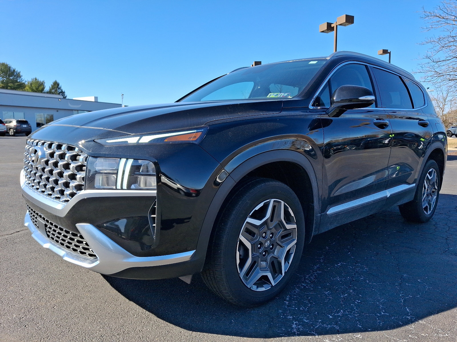 Used 2023 Hyundai Santa Fe SEL Convenience image 3