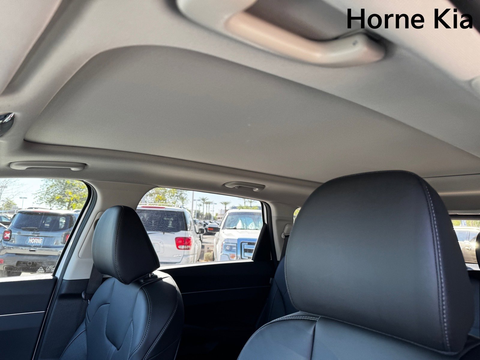 New 2026 Kia Sorento S w/ S Panoramic Sunroof Package image 17