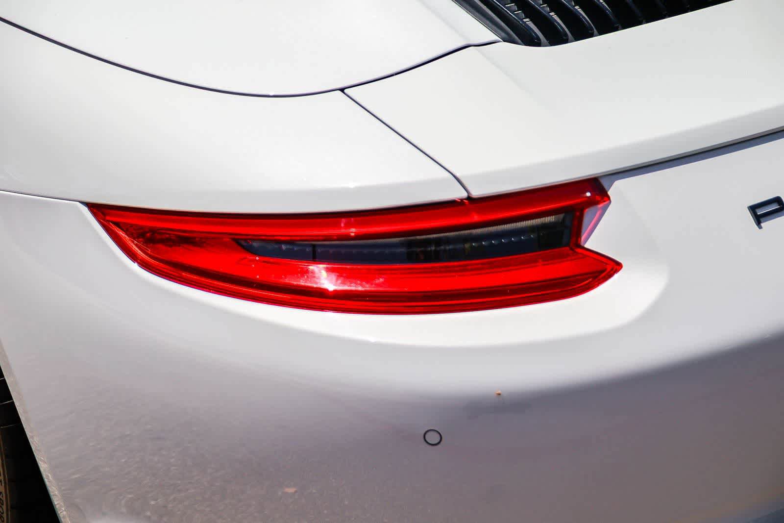 Used 2019 Porsche 911 Carrera 4 AWD/4WD image 7