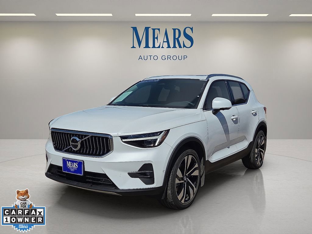 Certified 2023 Volvo XC40 B5 Ultimate w/ Protection Package Premier