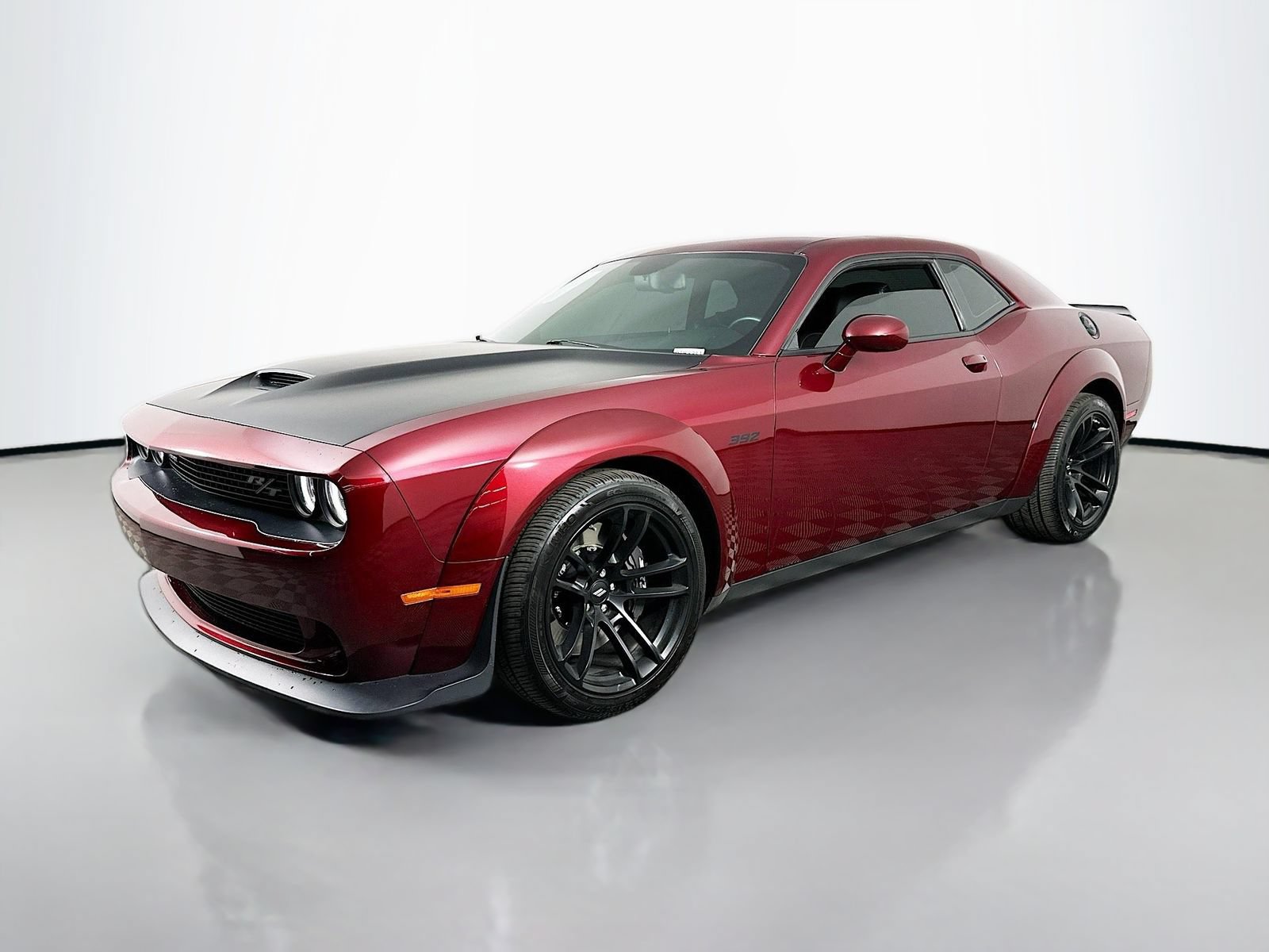 Used 2023 Dodge Challenger R/T Scat Pack RWD image 3