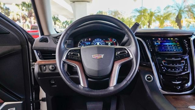 Used 2019 Cadillac Escalade ESV Premium Luxury RWD image 48