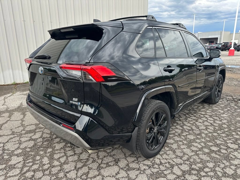 Used 2023 Toyota RAV4 SE AWD/4WD image 5