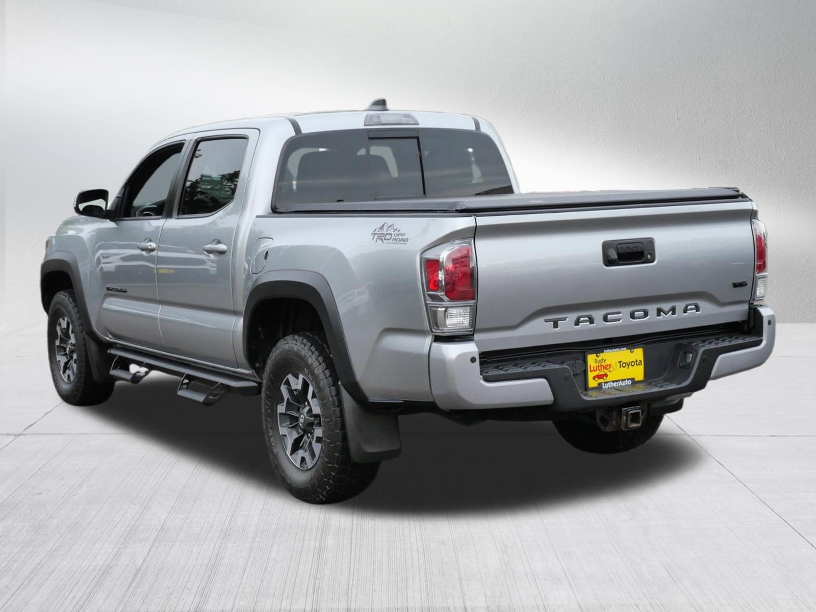 Certified 2022 Toyota Tacoma TRD Off-Road w/ TRD Premium Off Road Package AWD/4WD image 6
