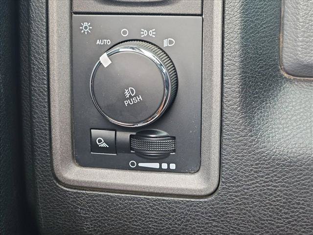 Used 2017 RAM 1500 Express RWD image 17